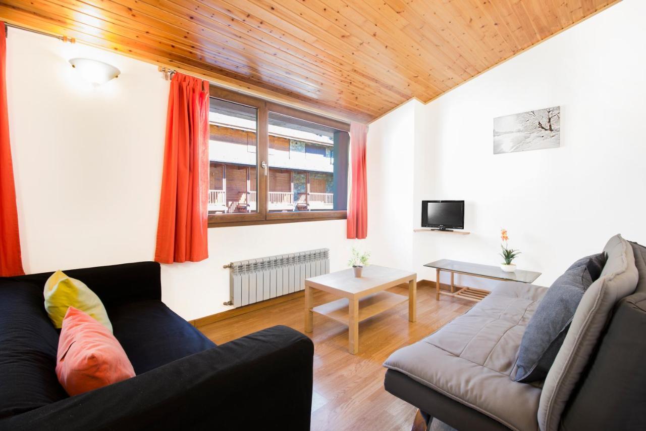 Apartaments Les Terrasses Del Tarter Esterno foto