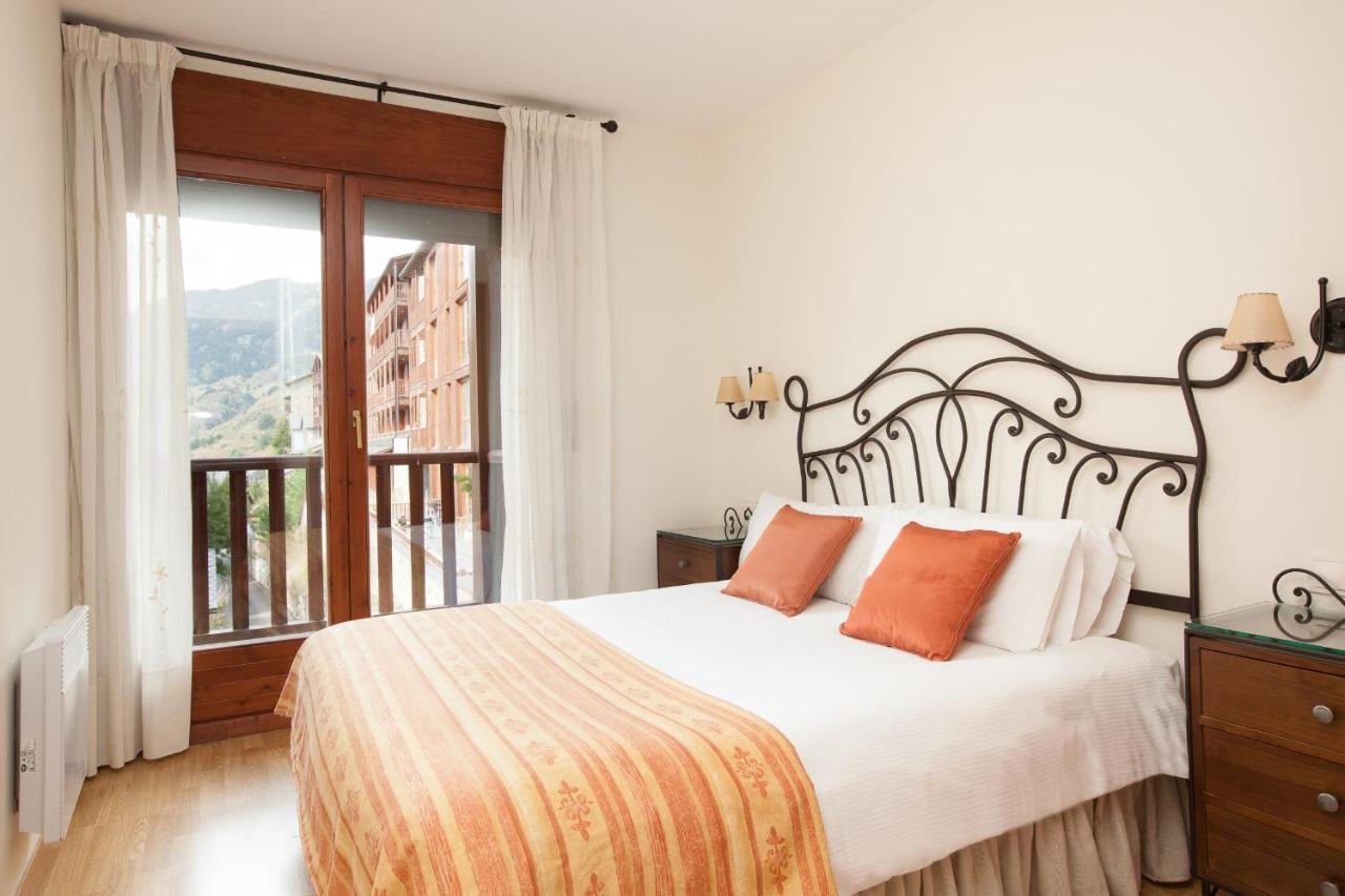 Apartaments Les Terrasses Del Tarter Esterno foto